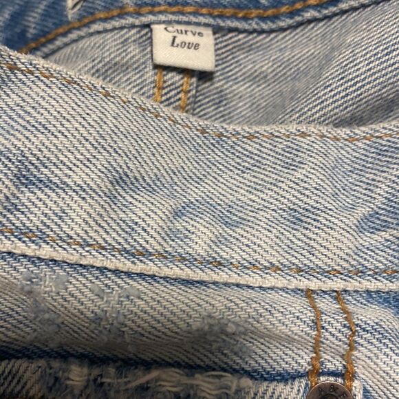 Abercrombie & Fitch | Mid rise boyfriend shorts 25 - Picture 6 of 7